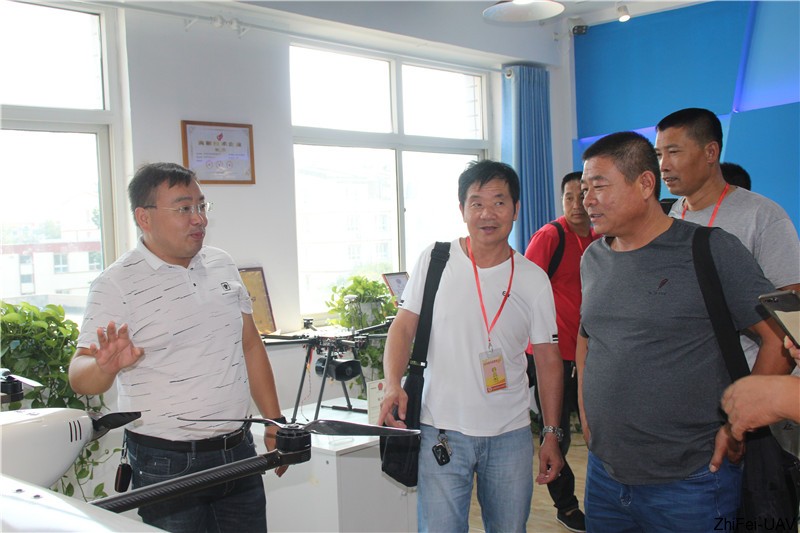 1568011825895198.jpg 河北智飛極農無人機科技|保定ASFC無人機駕駛員培訓考證|打藥撒藥噴藥植保無人機